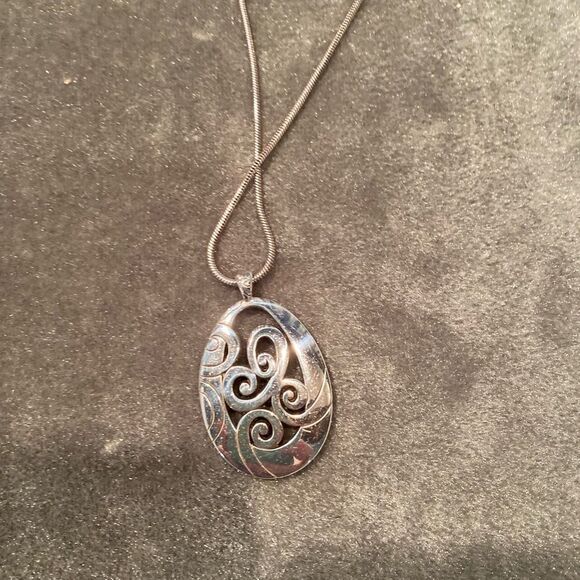 BRIGHTON Pendant Silver Necklace - Picture 5 of 7